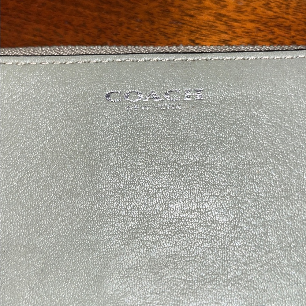 COACH Bleecker Leather Grommets Pouch Wristlet - Gray/Gunmetal F52116 - Picture 3 of 5